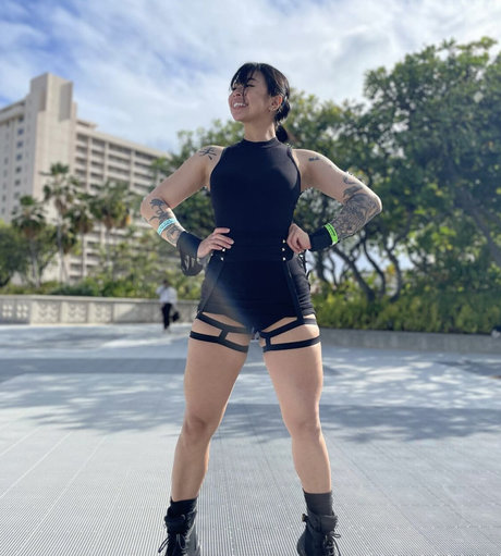 Tabi Lift étoile érotique des photos