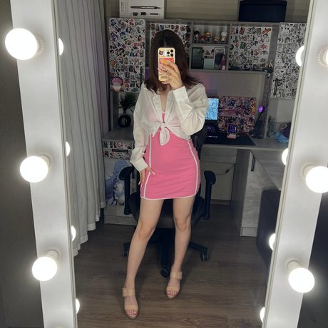 Valeria sister modèle sexy des photos