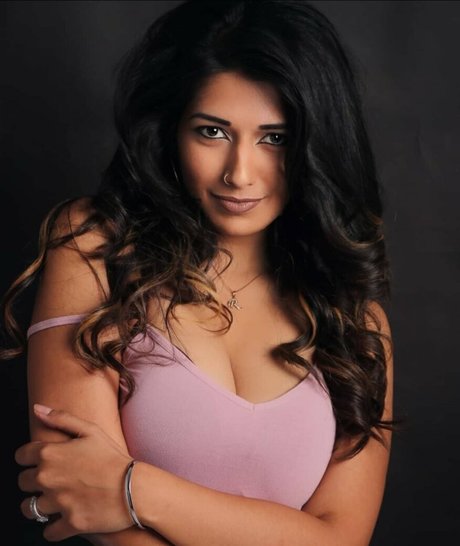 Rasha Kirmani meilleur modèle des photos