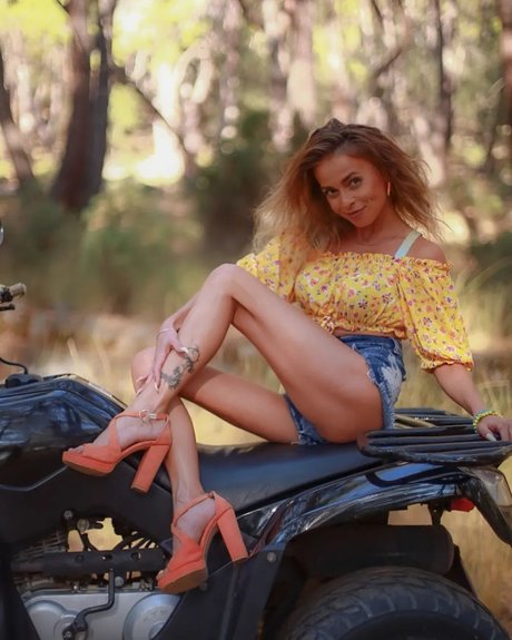 _Olga Ovsienko modèle xxx archive