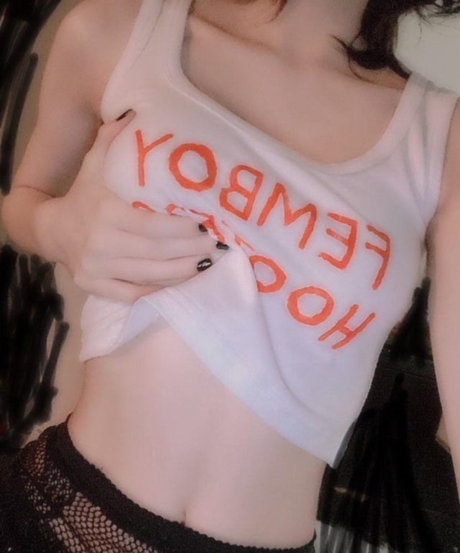 Feiirain actrice chaude img