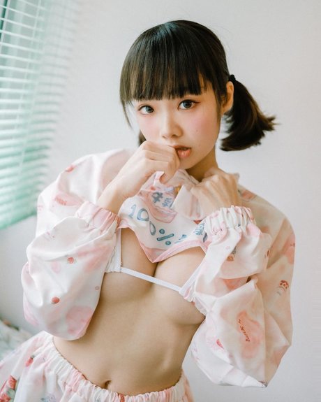 Queenie Lam actrice pornographique photos