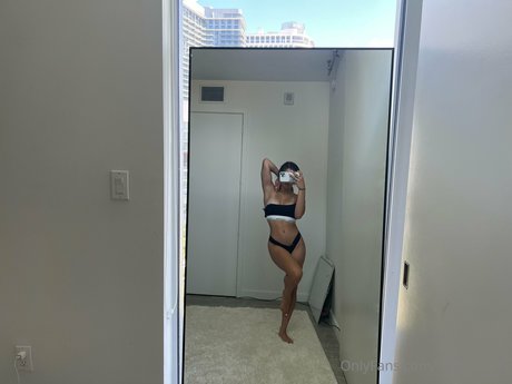 Riley Murray joli modèle archive