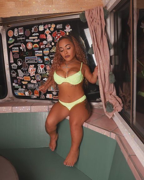 Tanya Tehanna_ nus de stars du porno images