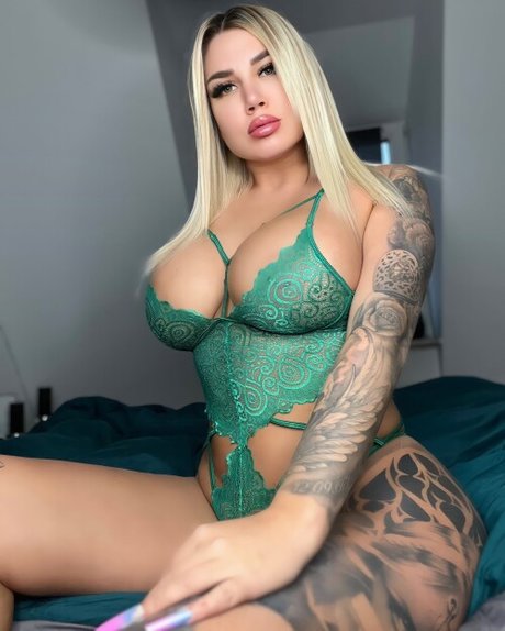 Kary Mel étoile sexy des photos