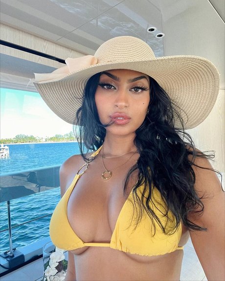 Shreya Arun_ modèle meilleur photos