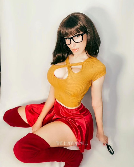 Laura Amuyus_ jolie étoile images