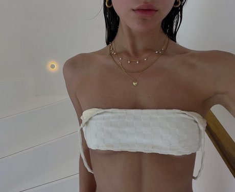 _Liv Grivas étoile gratuite galerie