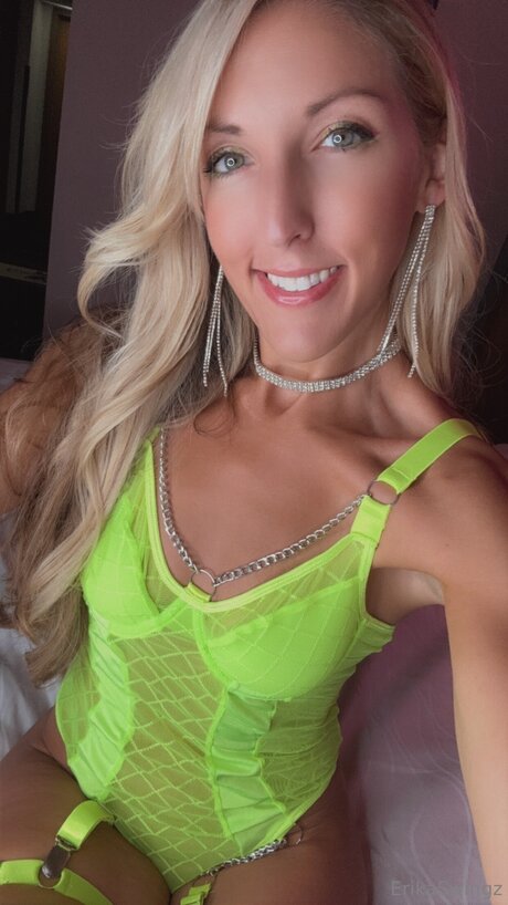 Erikaswingz actrice parfaite des photos