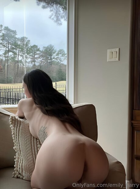 Emily Harry nus star du porno collection