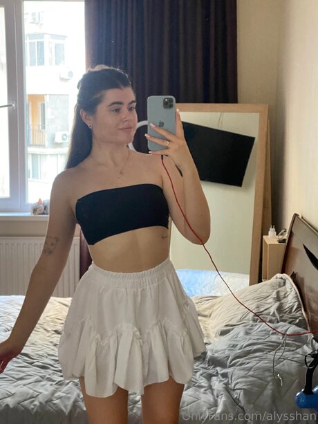 Alysshan xxx star du porno collection