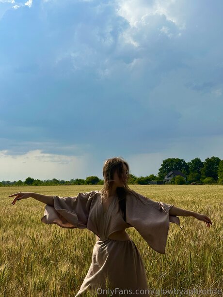 Glowbyaphrodite modèle exclusif photos