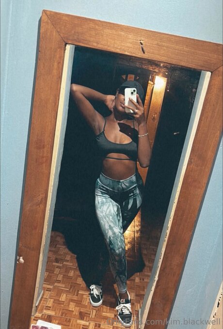 Kim Blackwell nus étoiles image