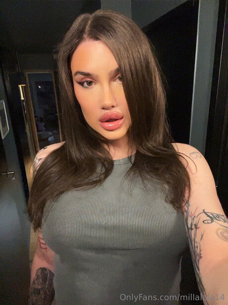 Sarahlal actrice de nus des photos