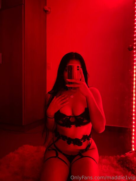 Maddie1free nus star du porno galerie
