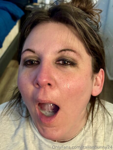 Italianbunny24 actrice libre photos