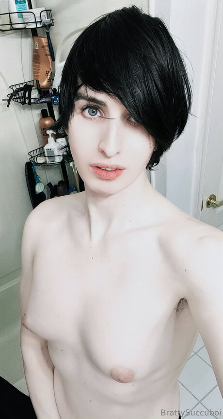 Tomboysuccubus joli modèle galerie