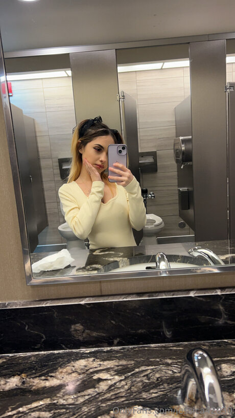 Jessica42030 actrice sexy archive