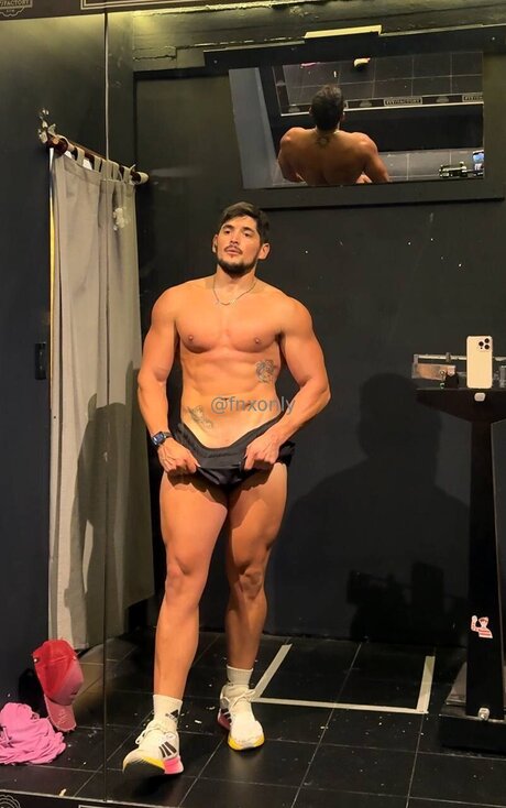 Fnxonly star du porno nue photos