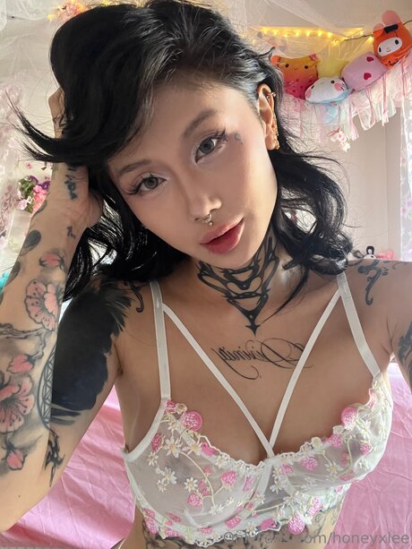 Fantomhoneyxlee star du porno en haute qualité photos