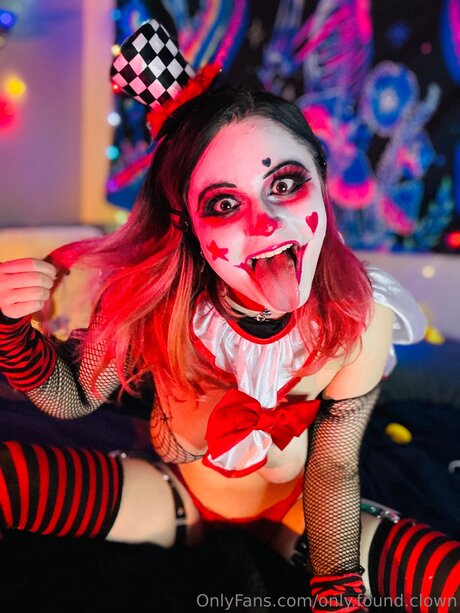 Only Found Clown étoile sexy collection