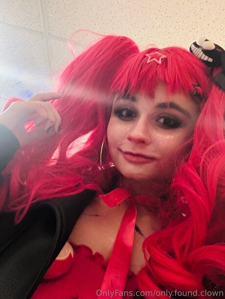 Only Found Clown star pornographique images