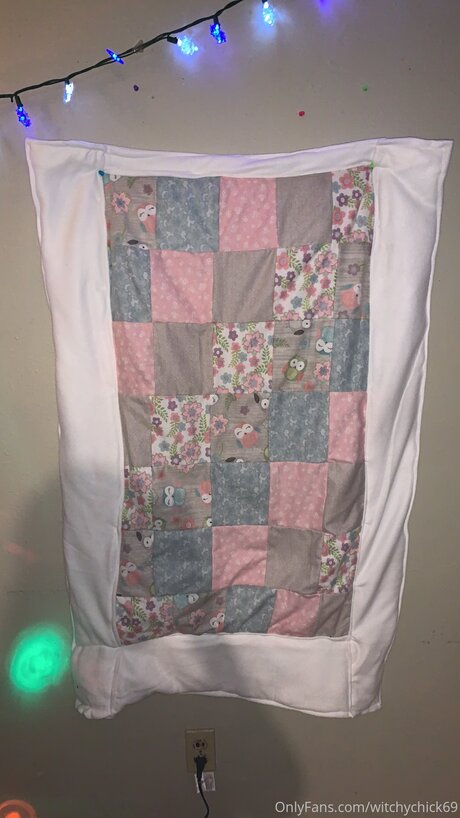 Witchychick69 star du porno sympa des photos