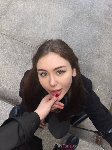 Angescortney star du porno chaud image