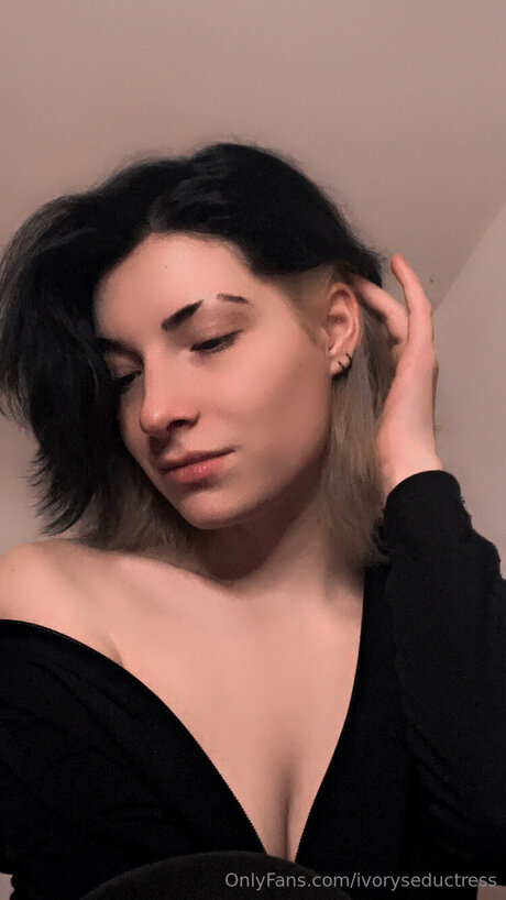 Ivoryseductress art modèle archive