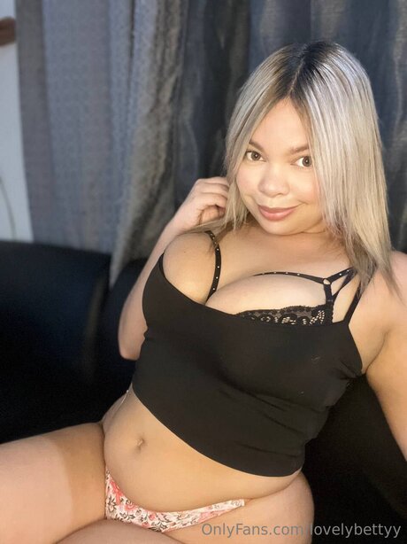 Lovelybettyy nus star du porno images