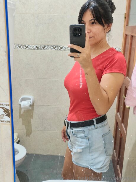 Eleonhot modèle nu des photos