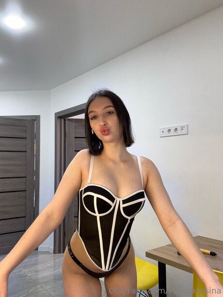 Vanyakytsina nus étoiles photo