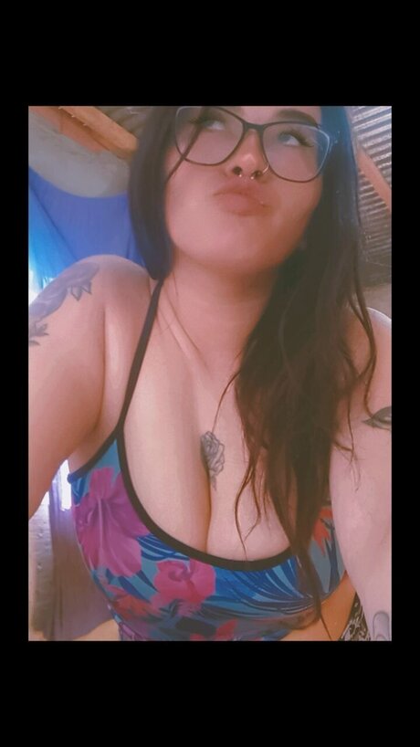 Dakotaa28 modèles nus collection