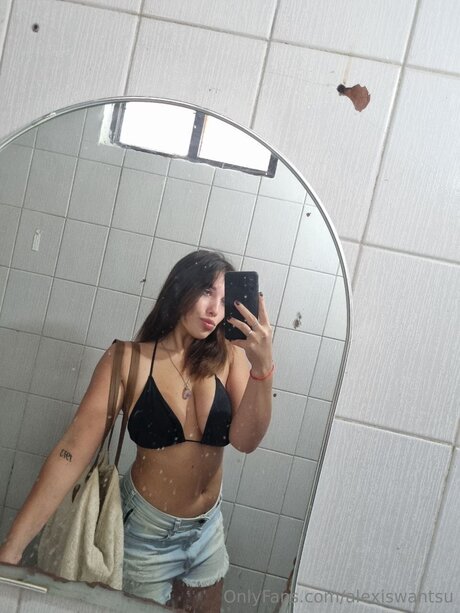 Alexiswantsu actrice pornographique galeries