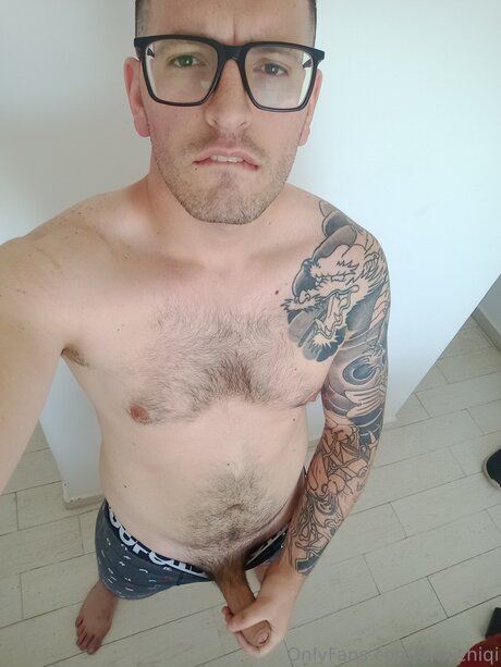 Onlychiqi star érotique image