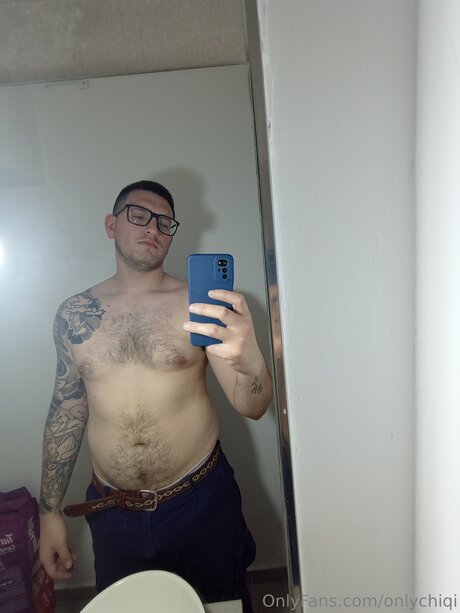 Onlychiqi actrice érotique galeries