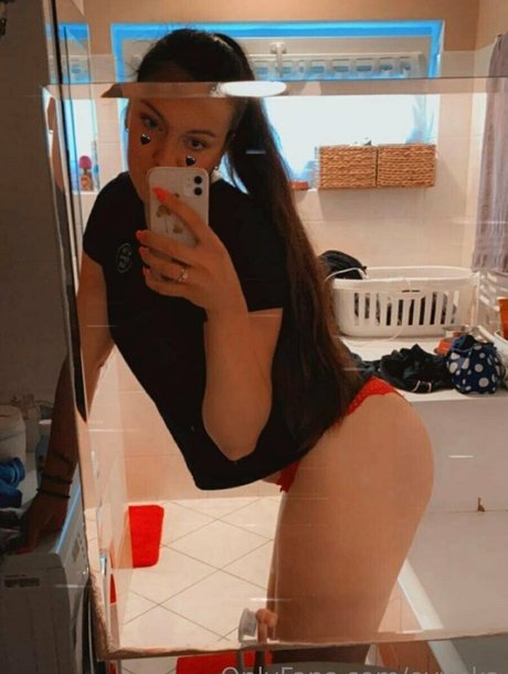 tessajess actrice exclusive images