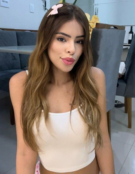 miaprado star du porno chaude photo