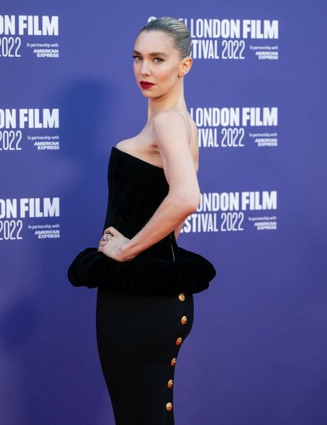 rousse solo onlyfans exclusif sympa photos