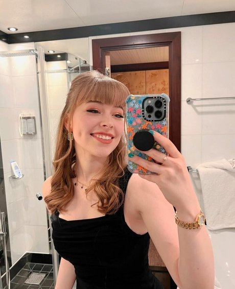 Abbie Budden sexe star photos