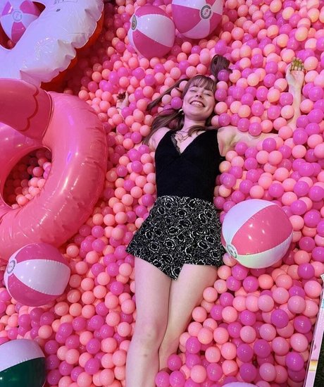 Abbie Budden star du porno xxx images