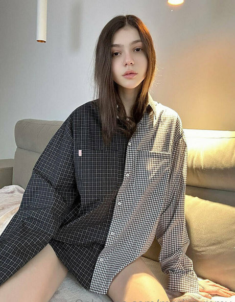 pom-pom girl nue onlyfans érotique photo