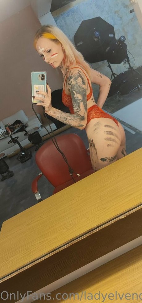 ladyelvendoll star du porno chaud collection