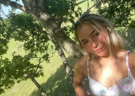 blonde naturelle onlyfans gratuit sympa photos