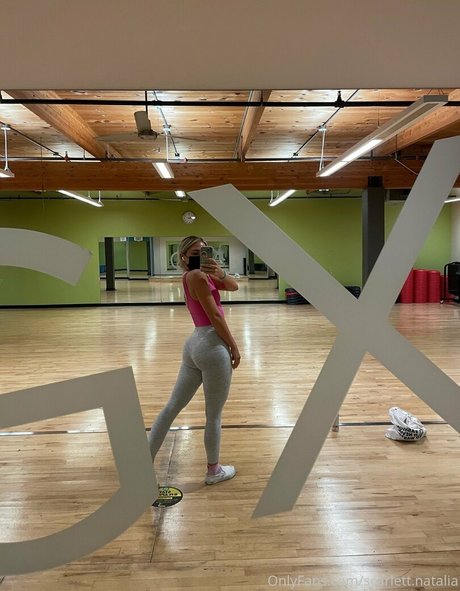 alessandra natalia joli modèle collection