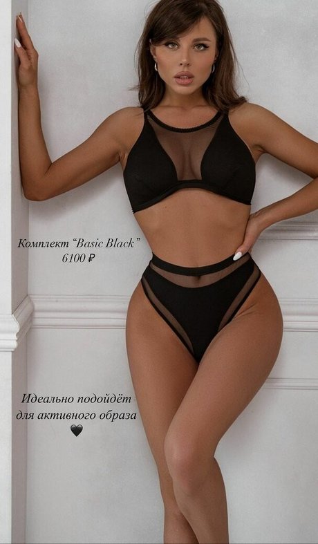 pom-pom girl blonde onlyfans meilleur nu image