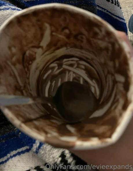 evieexpands modèle sympa photo