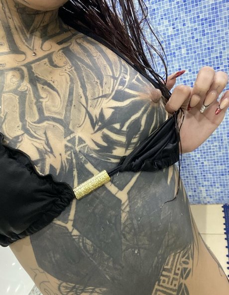 surya sparrow actrice de nus img