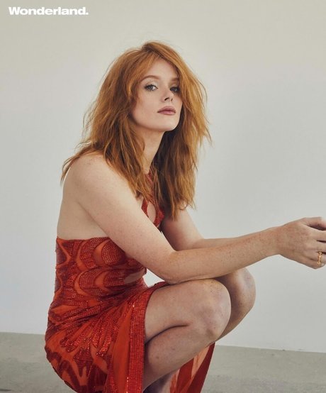 Abigail Cowen actrice de nus galeries