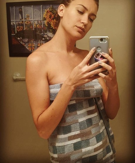 Erin Steeby star du porno nue des photos